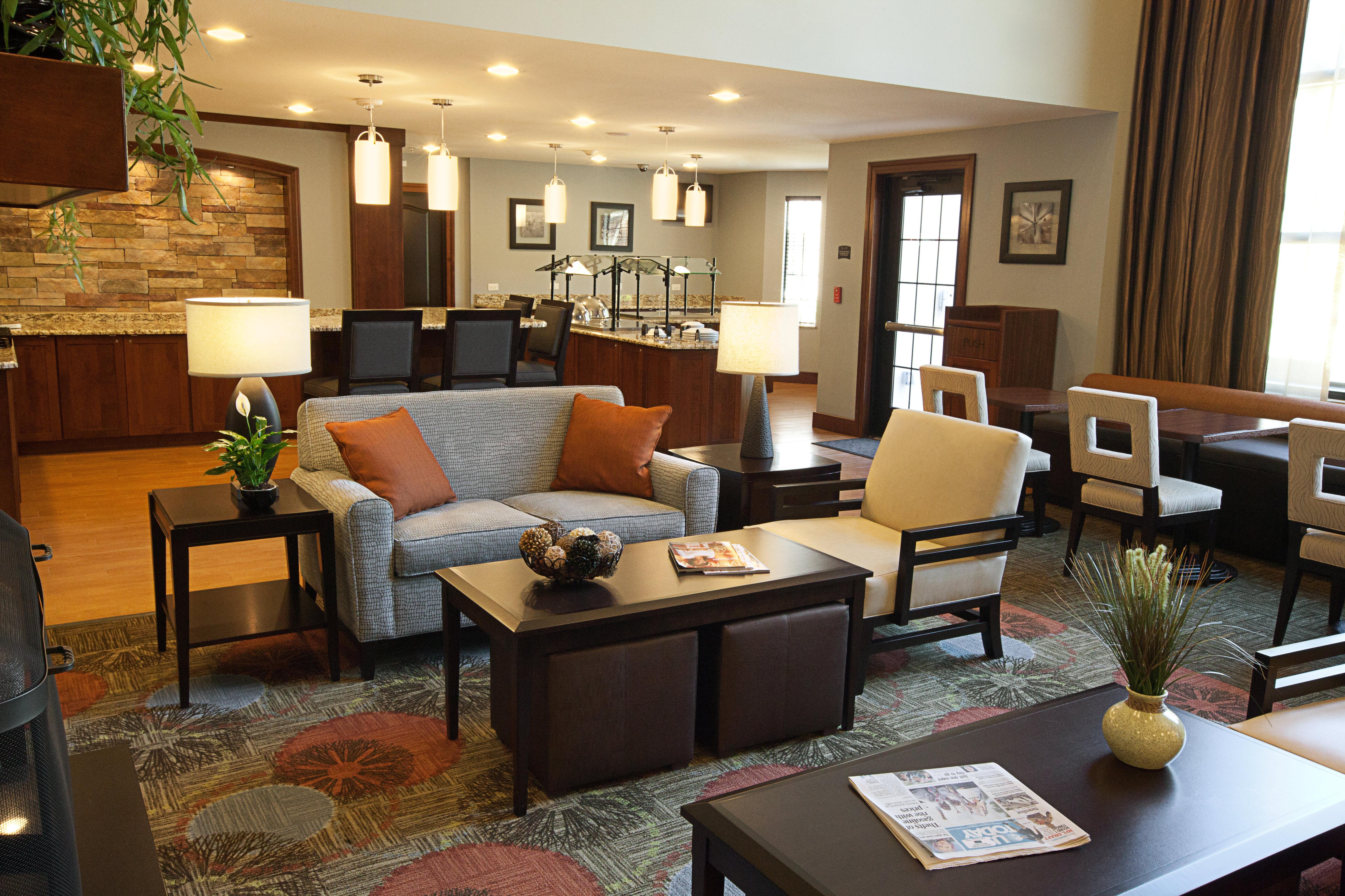 Staybridge Suites Dearborn By Ihg Екстериор снимка